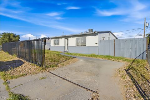 Photo of 1956 H Street, Las Vegas, NV 89106 (MLS # 2762148)