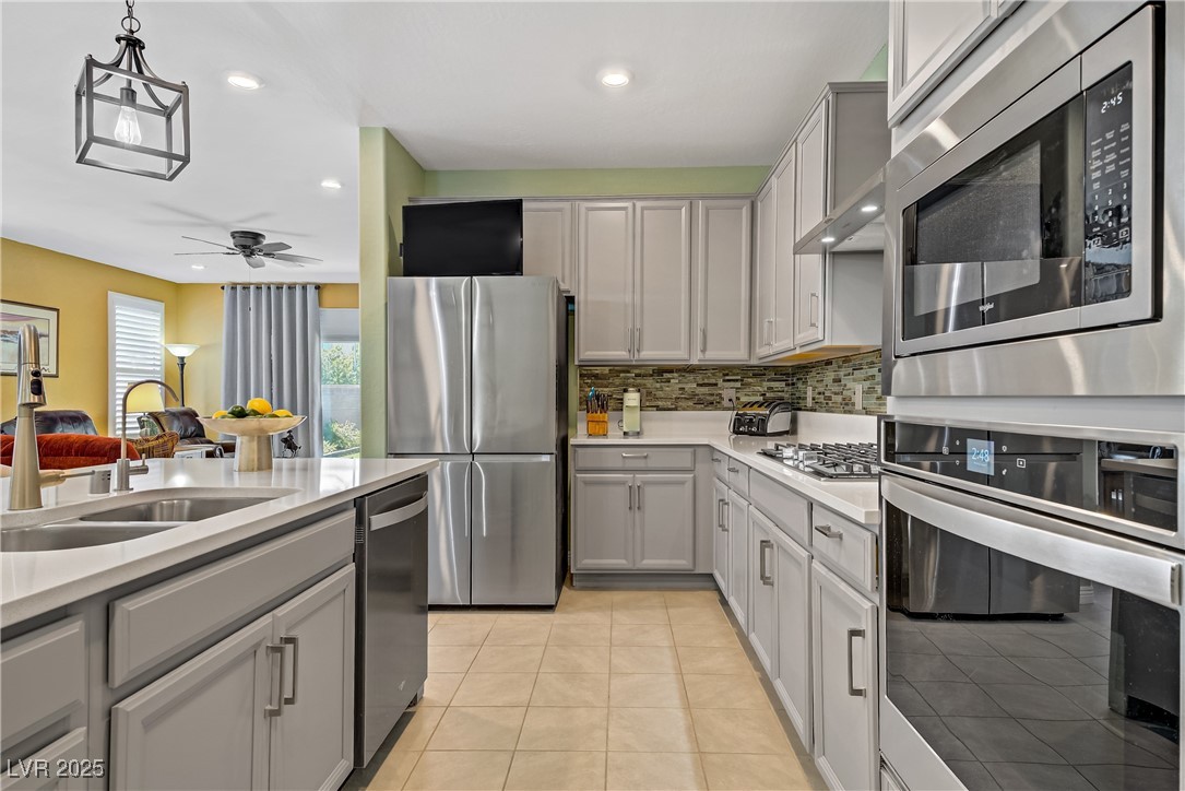 Properties 2 6559 Summershade Street