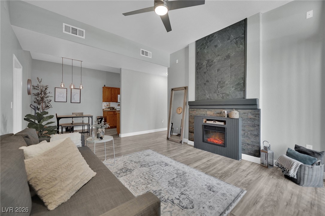 3544 Desert Cliff Street 101