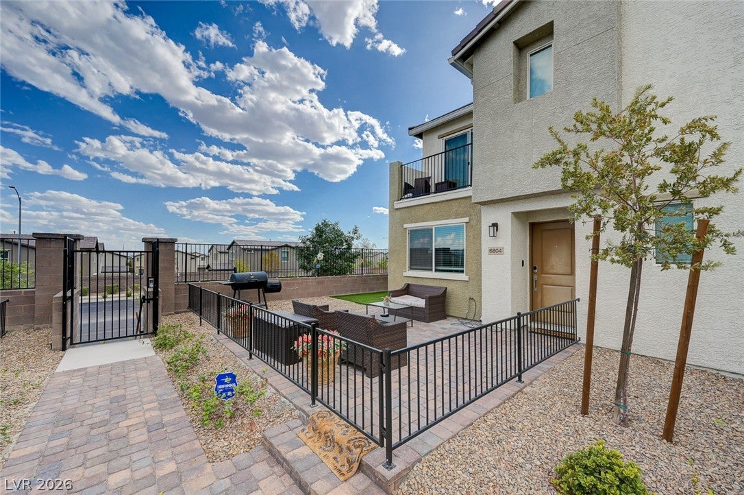 6804 Satin Silver Court