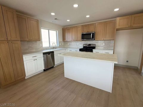 2797 Old Bear Canyon Street Las Vegas NV 89156