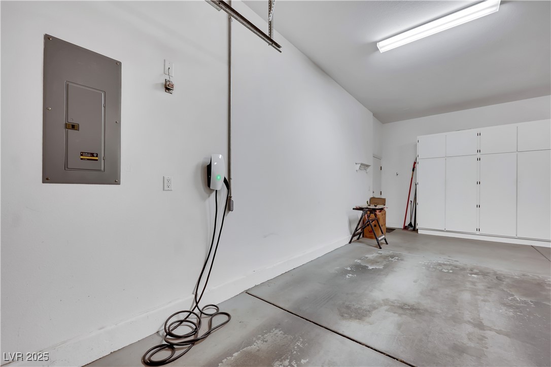 Las Vegas, Nevada 89135, United States, 3 Bedrooms Bedrooms, ,3 BathroomsBathrooms,Residential,Pending,2610