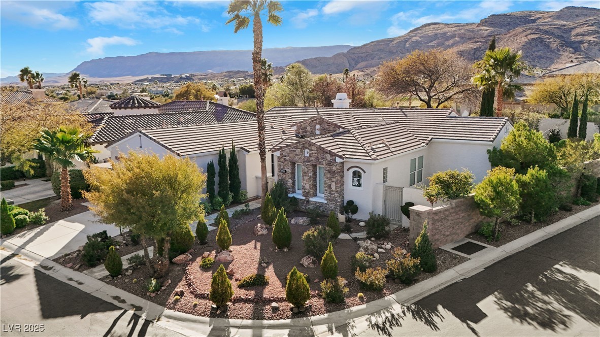 Las Vegas, Nevada 89135, United States, 3 Bedrooms Bedrooms, ,3 BathroomsBathrooms,Residential,Pending,2610