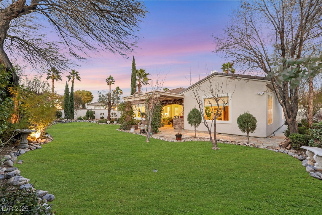 Las Vegas, Nevada 89135, United States, 3 Bedrooms Bedrooms, ,3 BathroomsBathrooms,Residential,Pending,2610