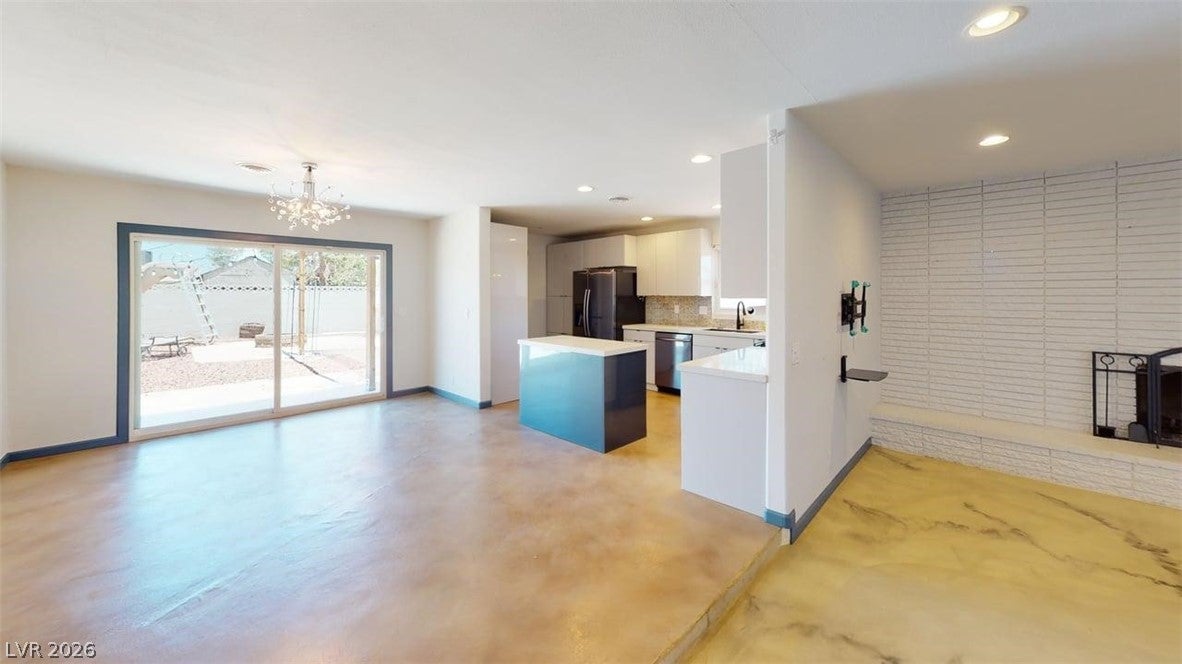 1518 Golden Arrow Drive