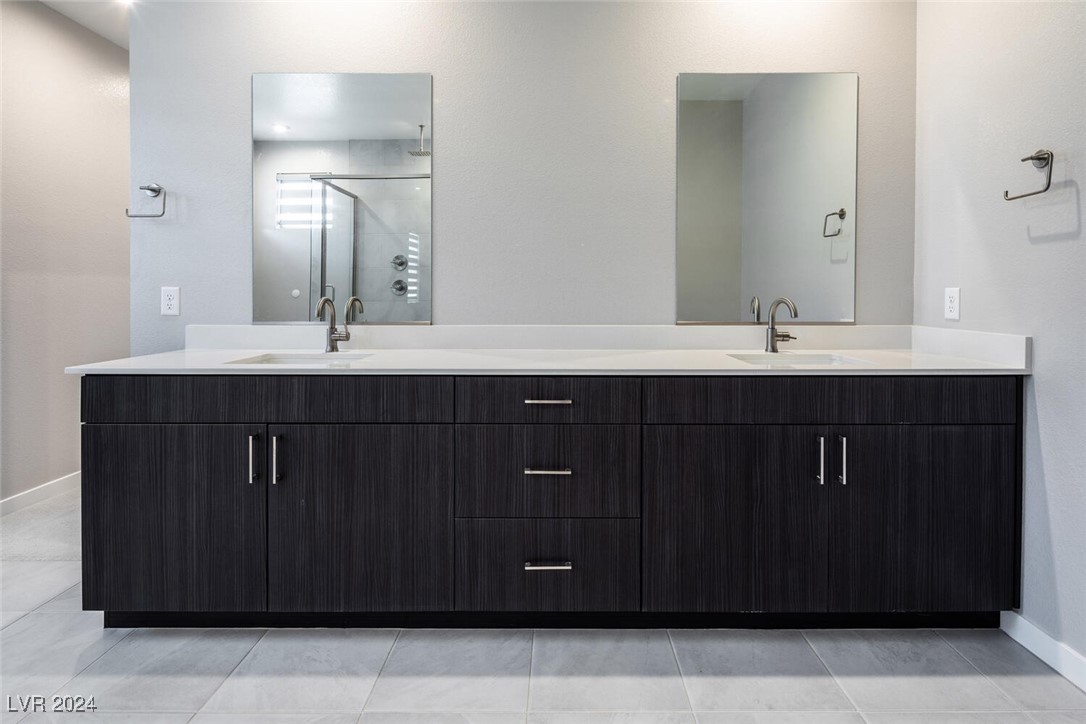 Henderson, Nevada 89044, United States, 4 Bedrooms Bedrooms, ,3 BathroomsBathrooms,Residential,Active,29934