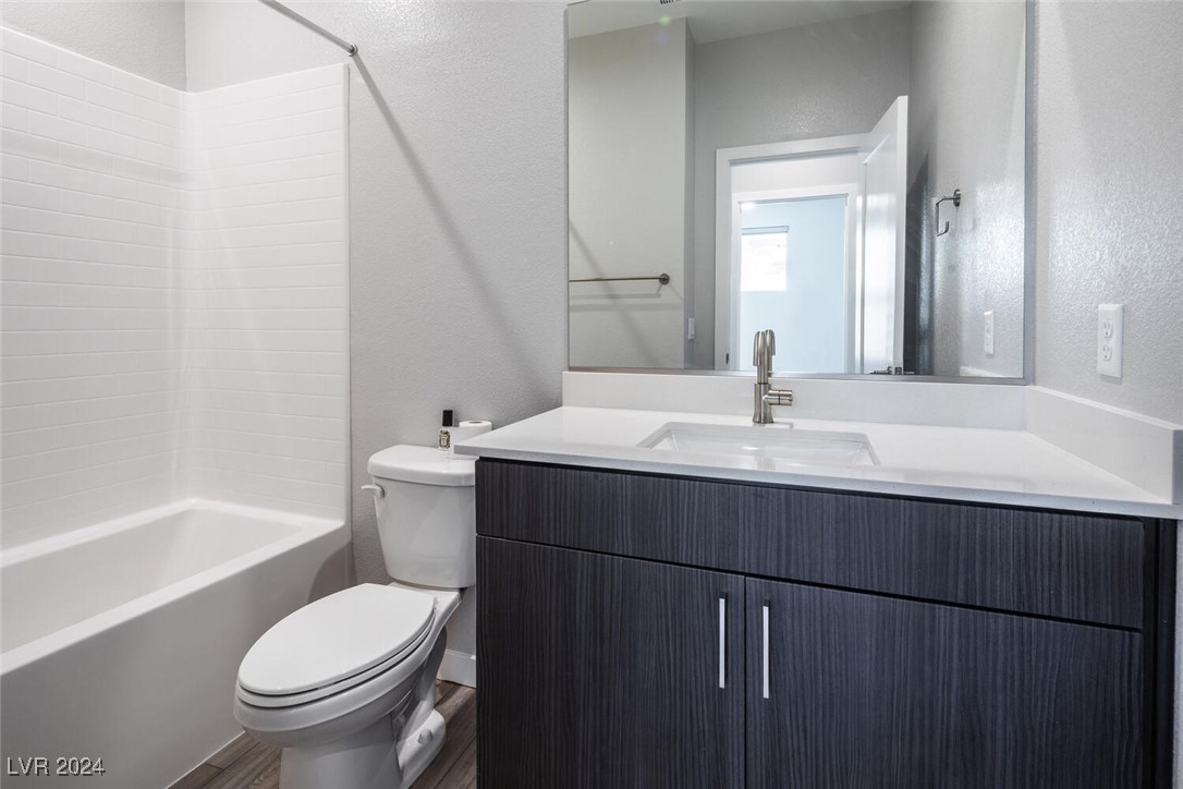 Henderson, Nevada 89044, United States, 4 Bedrooms Bedrooms, ,3 BathroomsBathrooms,Residential,Active,29934