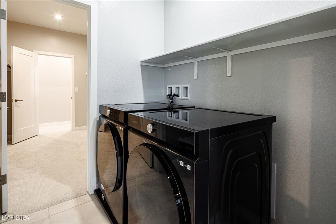 Henderson, Nevada 89044, United States, 4 Bedrooms Bedrooms, ,3 BathroomsBathrooms,Residential,Active,29934