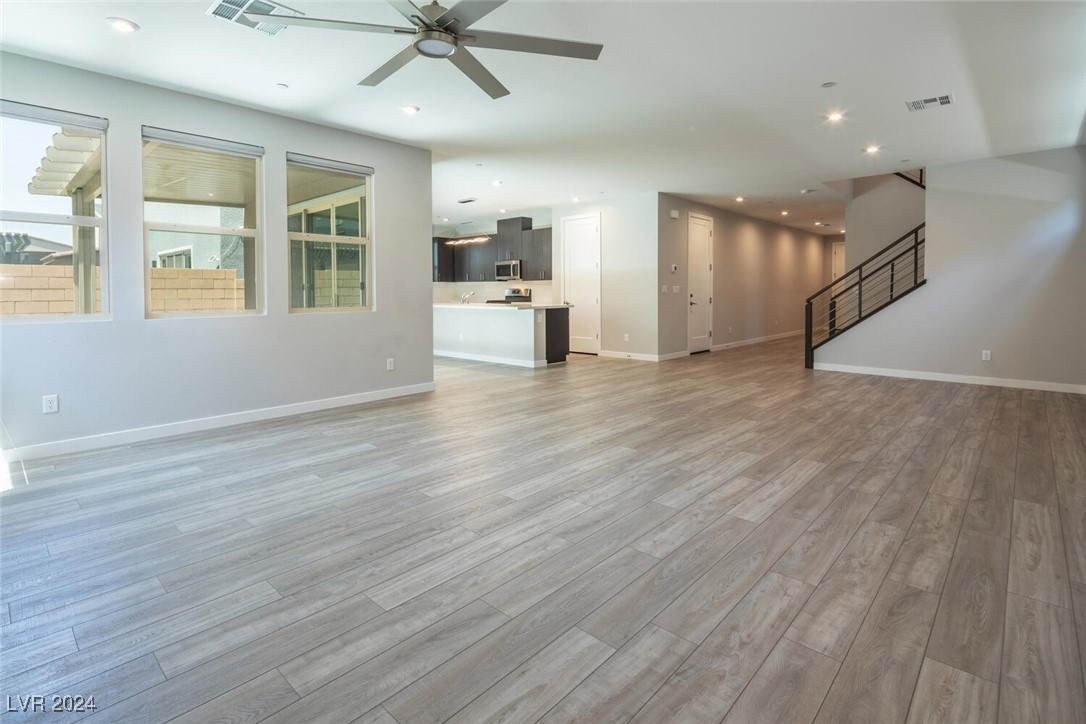 Henderson, Nevada 89044, United States, 4 Bedrooms Bedrooms, ,3 BathroomsBathrooms,Residential,Active,29934