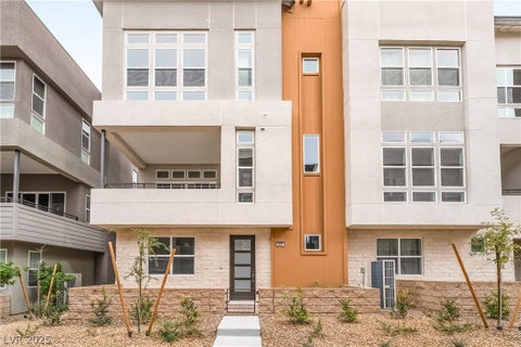 Townhouse For Sale - 2497 Indigo Mountain Street<br/> Clark County, Henderson, NV 89044