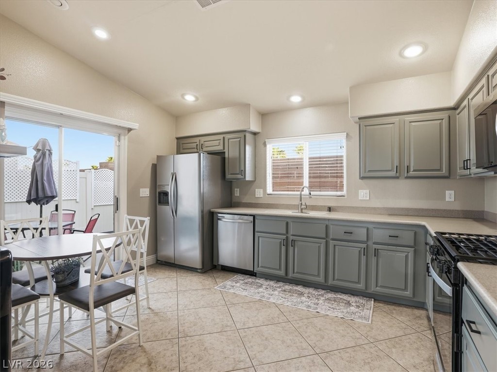 9205 Wild Peach Court