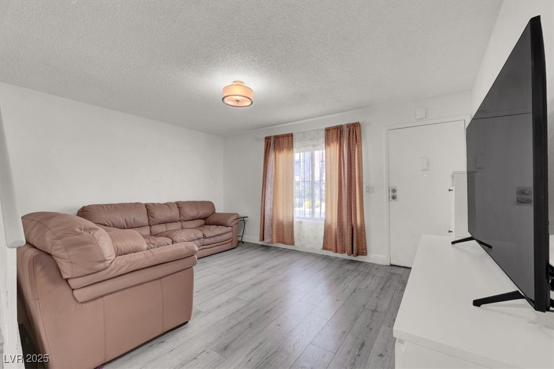 4123 Mississippi Avenue