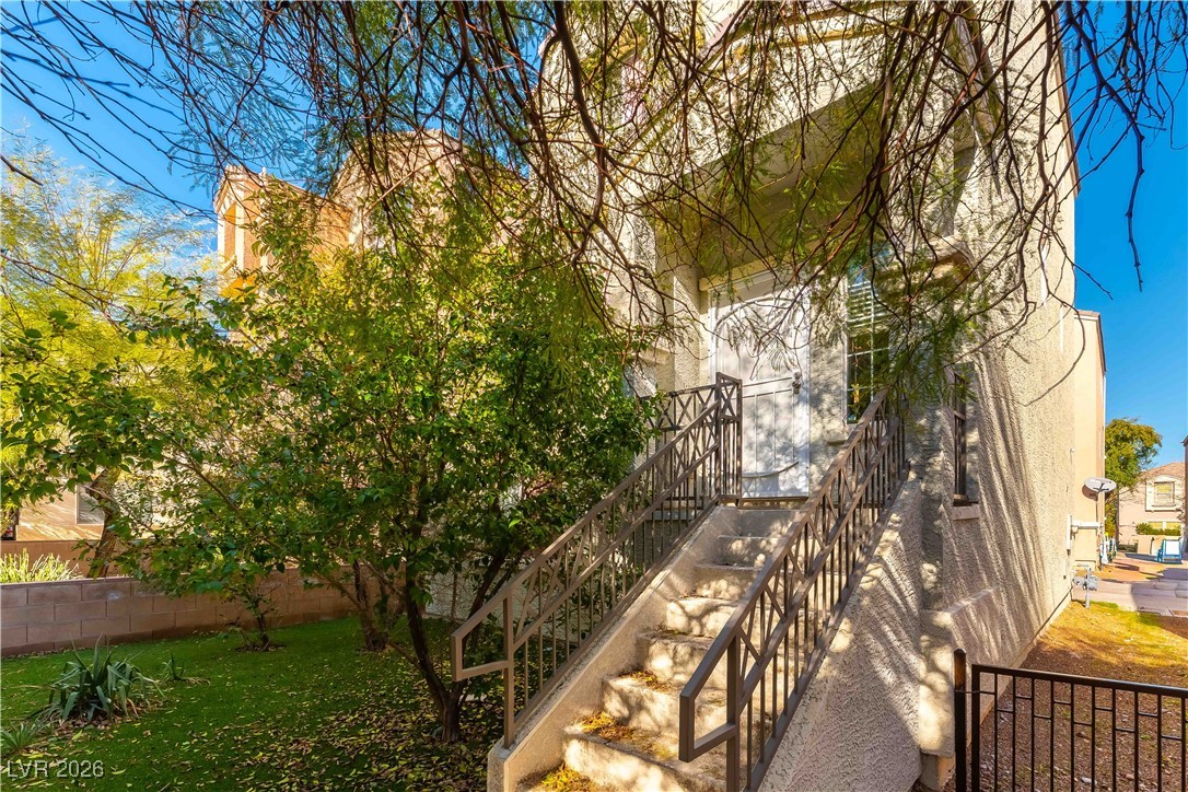 8925 Gobelin Tapestry Court