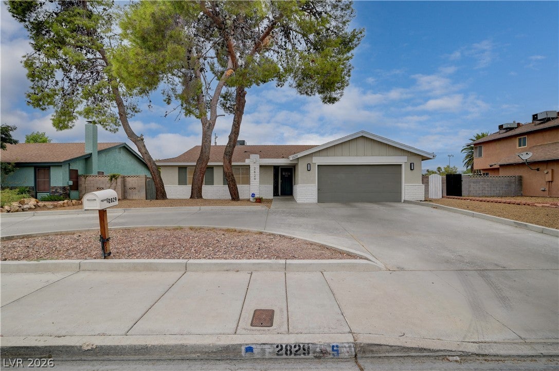 2829 N Michael Way