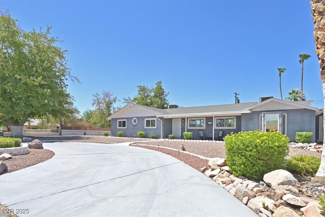 1885 Valley Drive