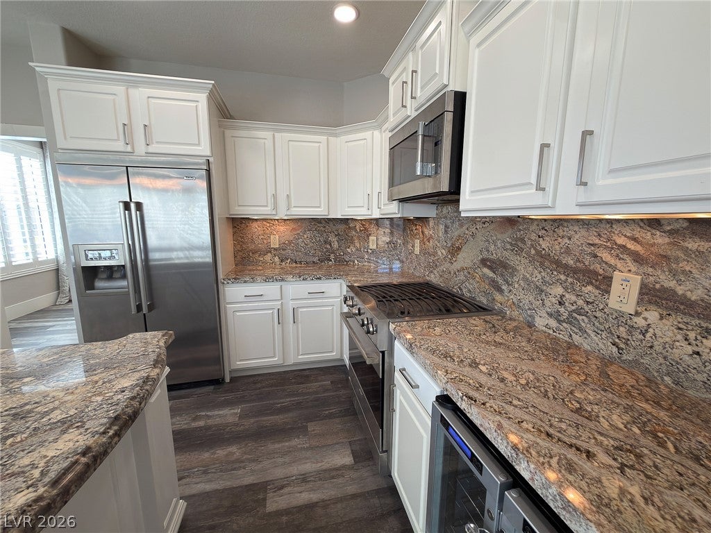 3025 Scenic Valley Way