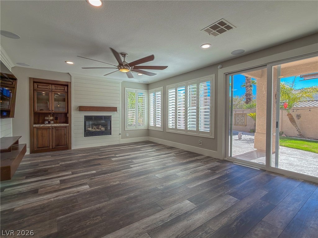 3025 Scenic Valley Way