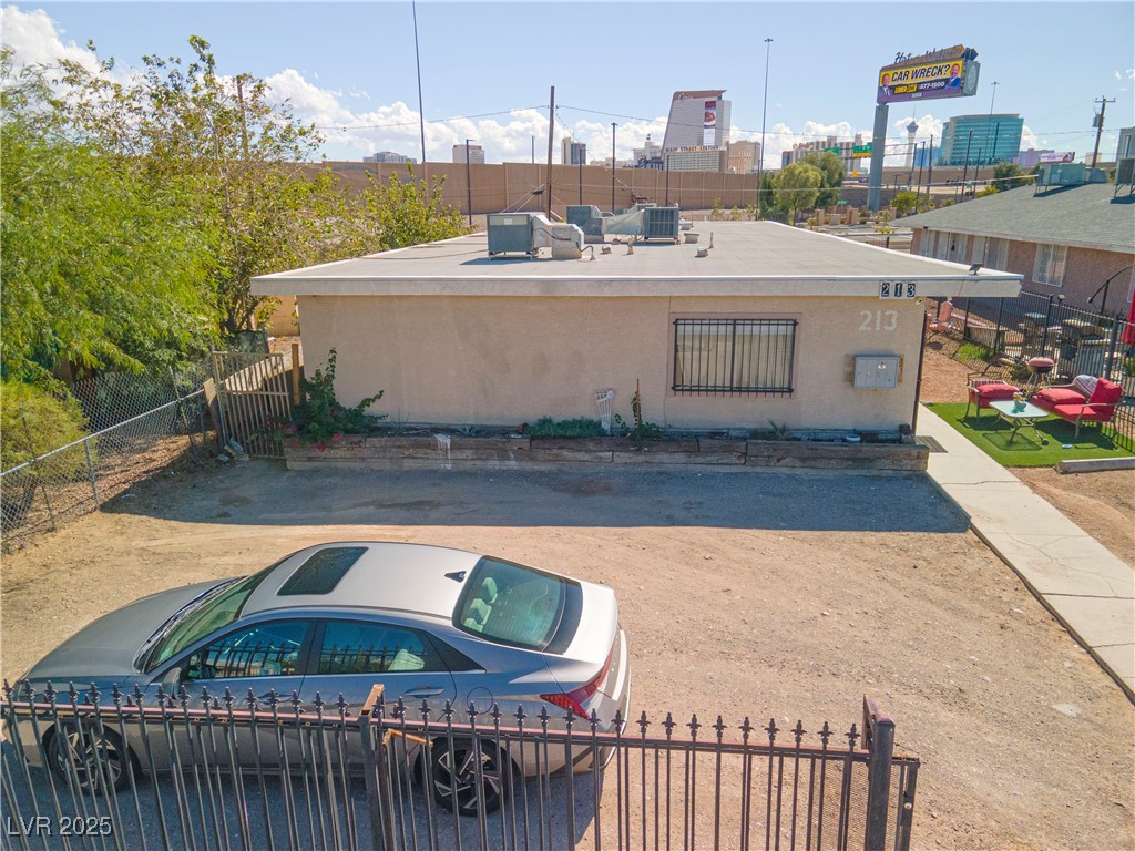 213 Jefferson Avenue
