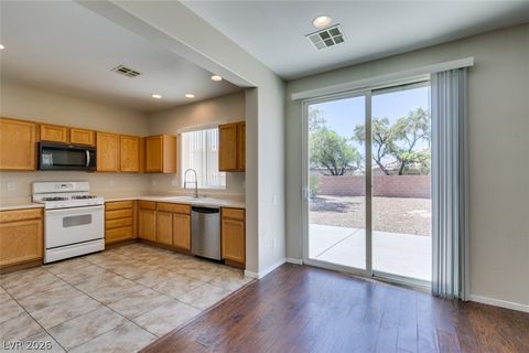 Homes For Rent - 2925 Dowitcher Avenue<br/> North Las Vegas, NV 89084