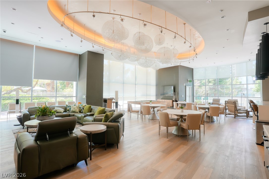 322 Karen Avenue 4202