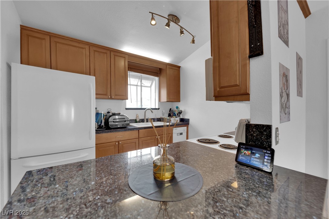 5330 Silvermist Court 202