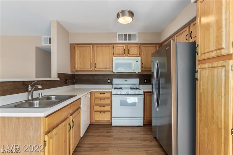 5710 E Tropicana Avenue 2135