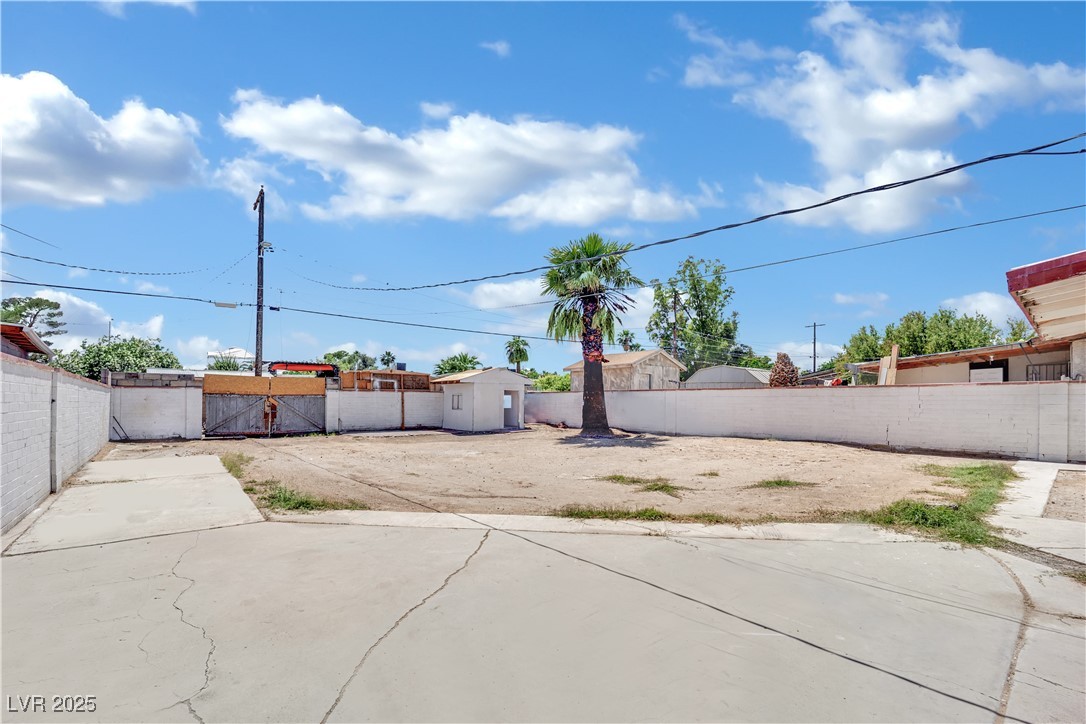 2016 Linden Avenue, Las Vegas, Nevada image 16