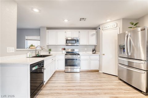 4533 Sunday River Street Las Vegas NV 89122