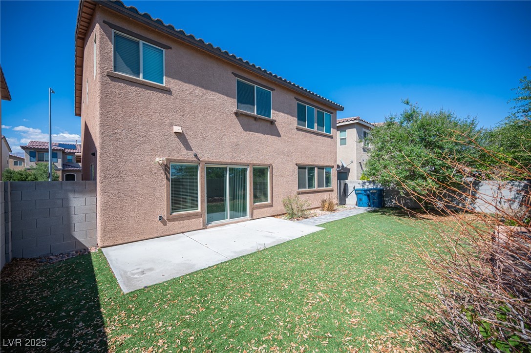 1405 Gilbert Creek Avenue