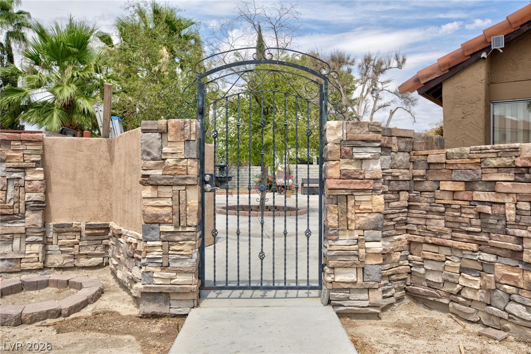 2201 Alia Court