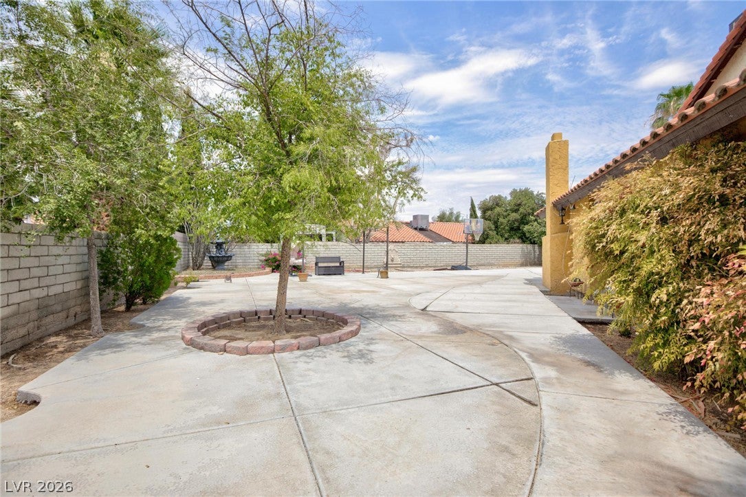2201 Alia Court
