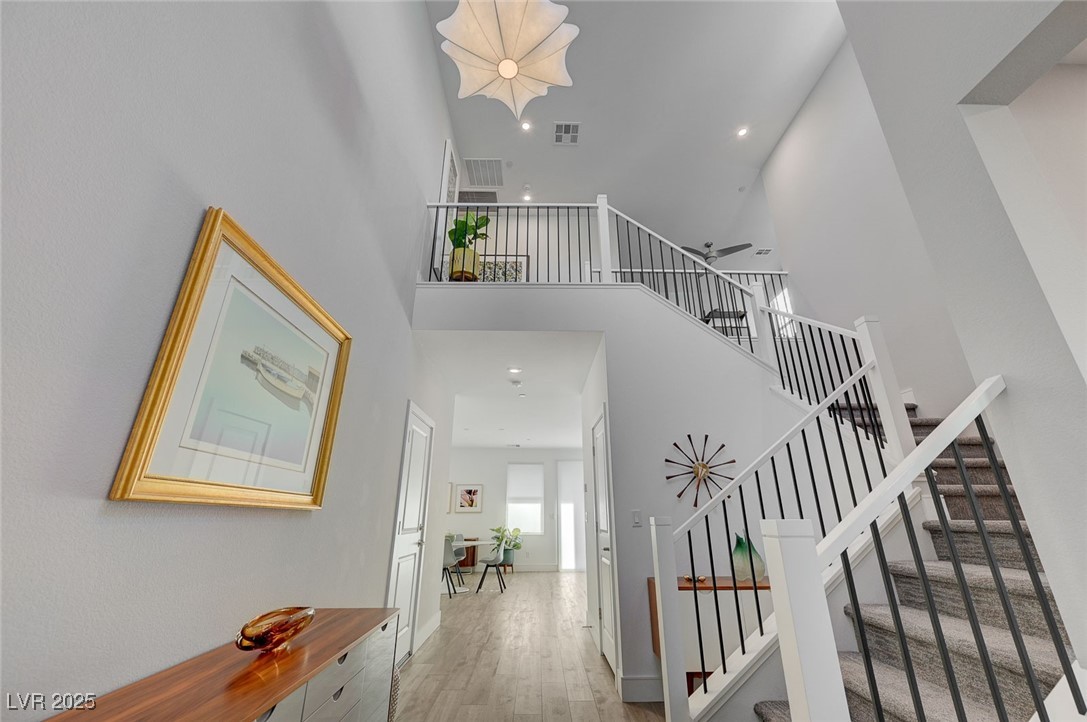 221 ABBEY HILL Street