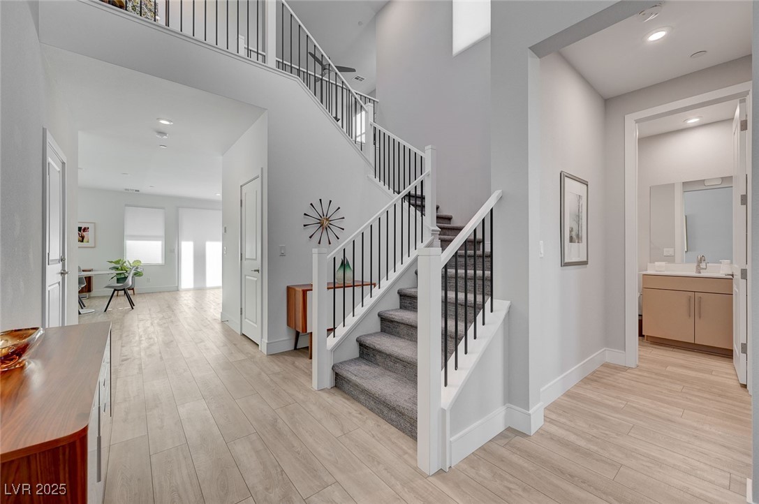 221 ABBEY HILL Street