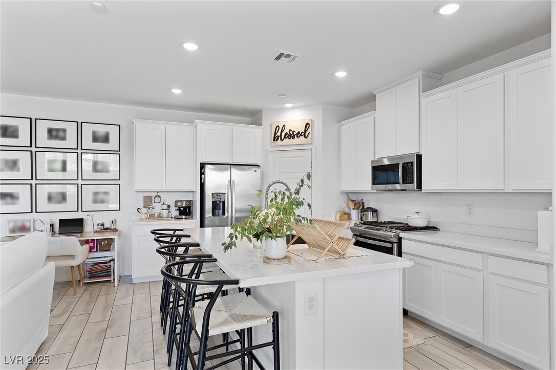 Henderson, Nevada 89011, United States, 3 Bedrooms Bedrooms, ,3 BathroomsBathrooms,Residential,Active,157054