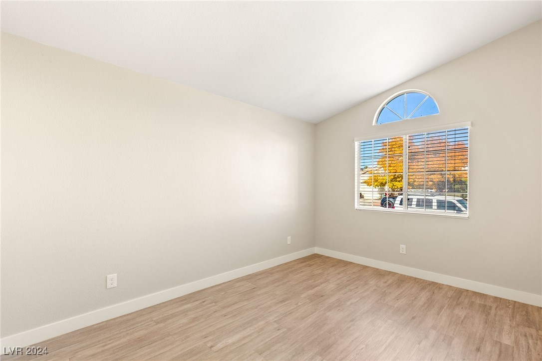 Las Vegas, Nevada 89129, United States, 3 Bedrooms Bedrooms, ,2 BathroomsBathrooms,Residential,Pending,28665