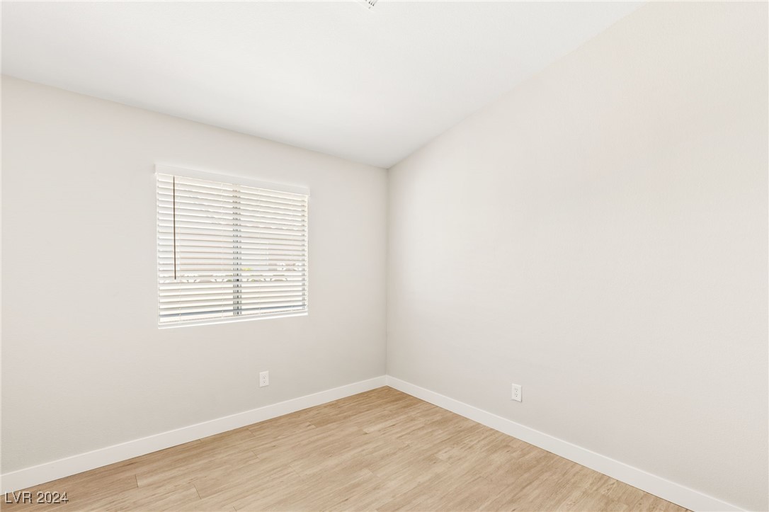 Las Vegas, Nevada 89129, United States, 3 Bedrooms Bedrooms, ,2 BathroomsBathrooms,Residential,Pending,28665