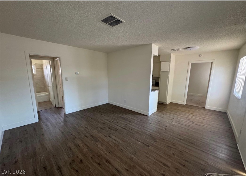 2505 Cedar Avenue 3