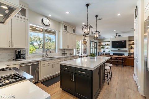 Tiny photo for 10100 Cresent Mesa Lane, Las Vegas, NV 89145 (MLS # 2796540)