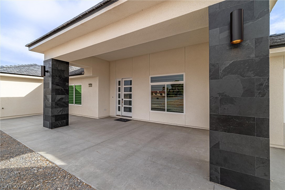 1601 W Calvada Boulevard