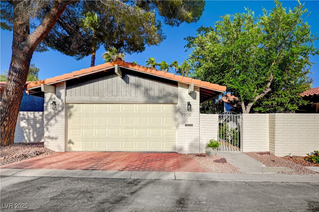 Properties 1 1905 Plaza Del Padre