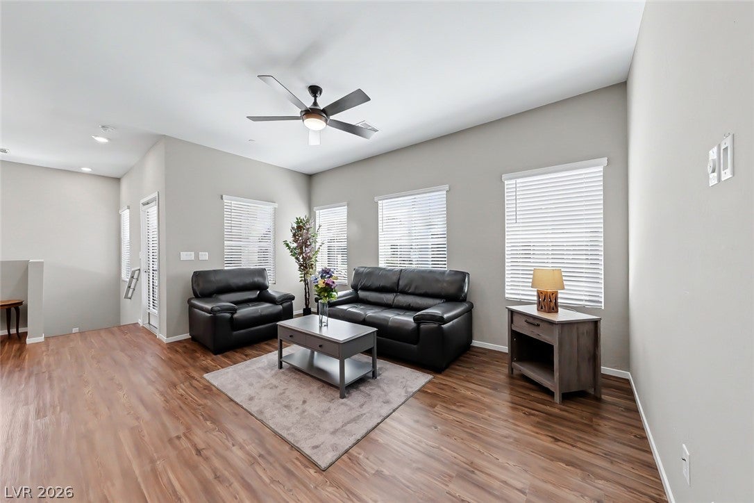 545 Thea Street 1323