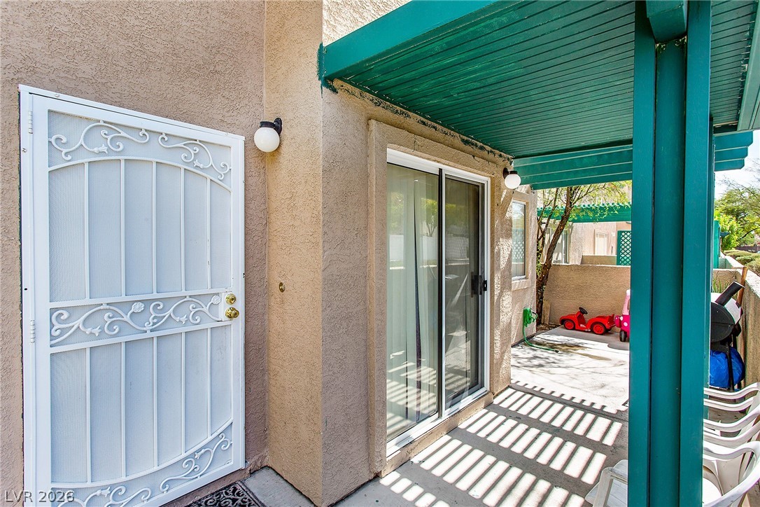 5237 STEINBRENNER Lane