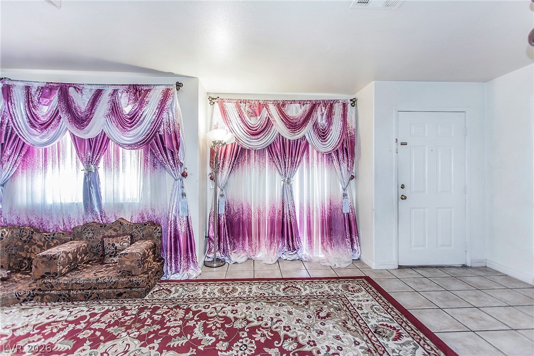 5237 STEINBRENNER Lane