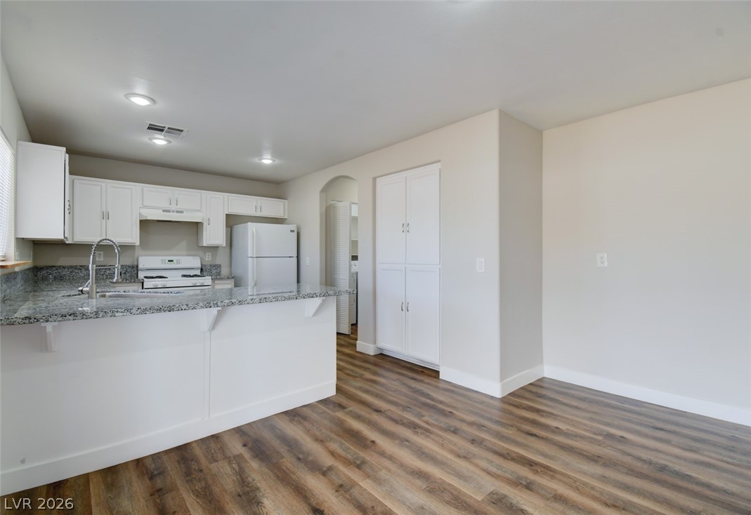 10085 Mystic Dance Street