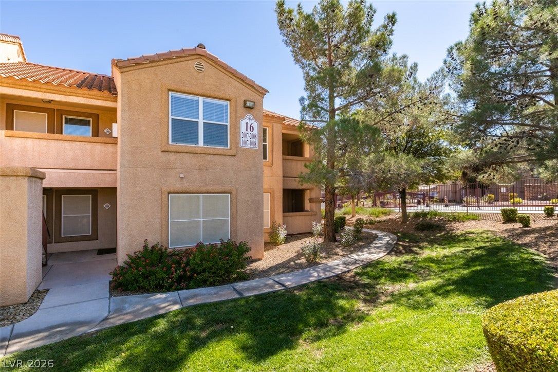 1150 N Buffalo Drive 2008