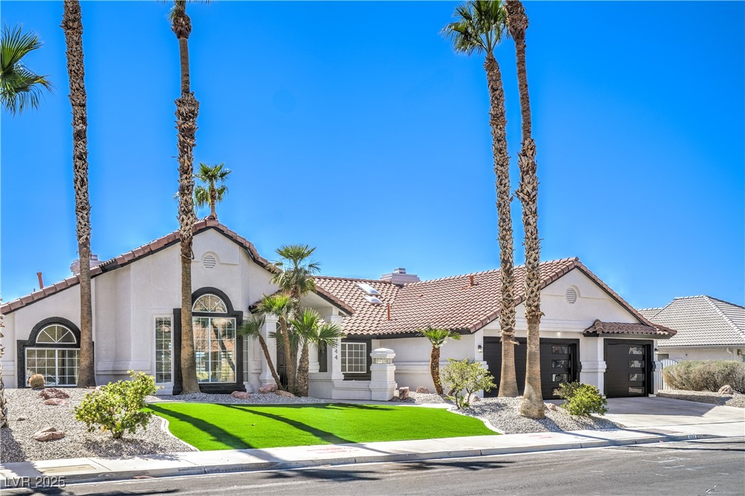 1144 Calico Ridge Drive, Henderson, Nevada image 4