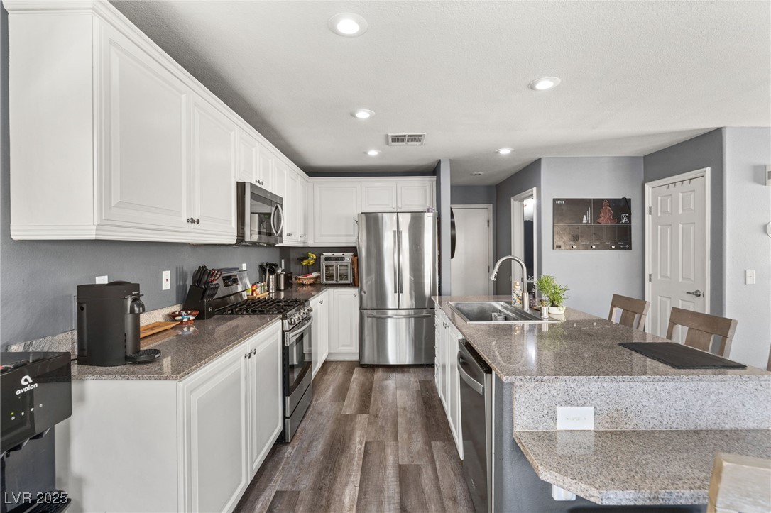 Las Vegas, Nevada 89148, United States, 3 Bedrooms Bedrooms, ,3 BathroomsBathrooms,Residential,Active,97466