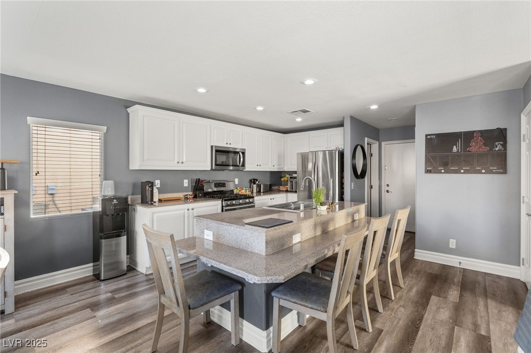 Las Vegas, Nevada 89148, United States, 3 Bedrooms Bedrooms, ,3 BathroomsBathrooms,Residential,Active,97466