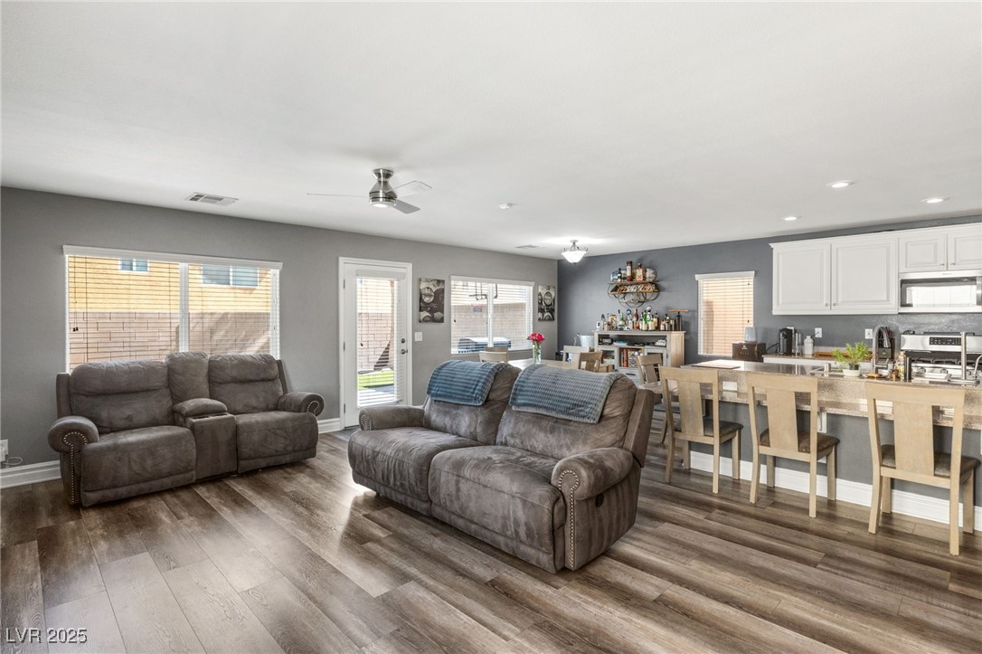 Las Vegas, Nevada 89148, United States, 3 Bedrooms Bedrooms, ,3 BathroomsBathrooms,Residential,Active,97466