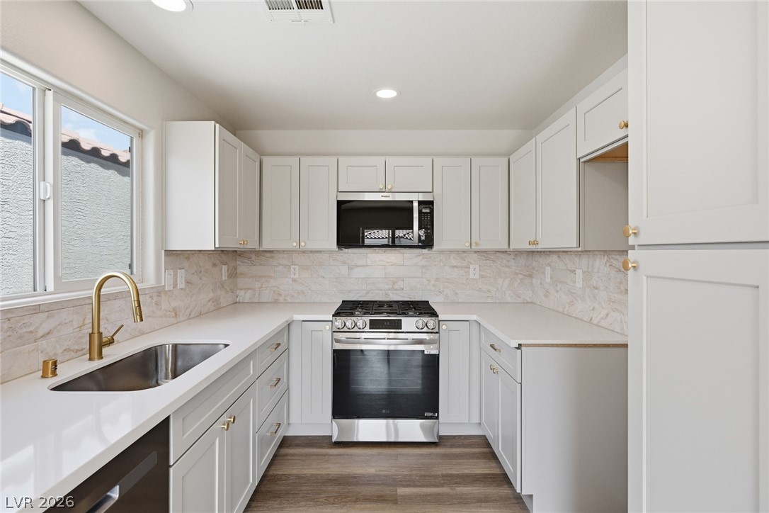 10478 Perfect Parsley Street